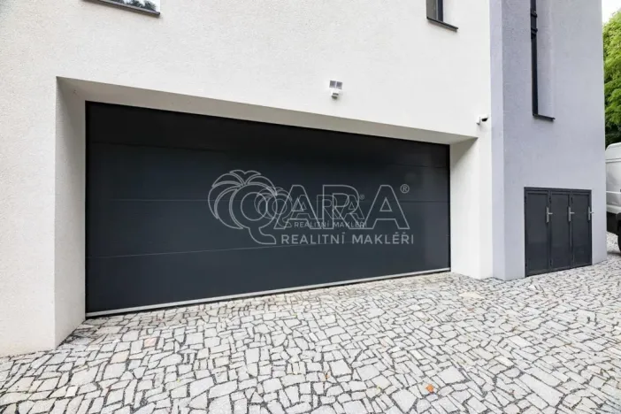 Pronájem bytu 4+kk, Praha - Hloubětín, Mandloňová, 174 m2