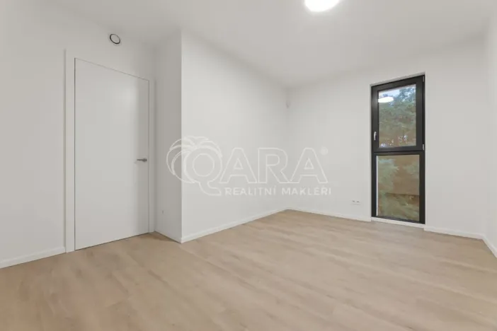 Pronájem bytu 4+kk, Praha - Hloubětín, Mandloňová, 174 m2
