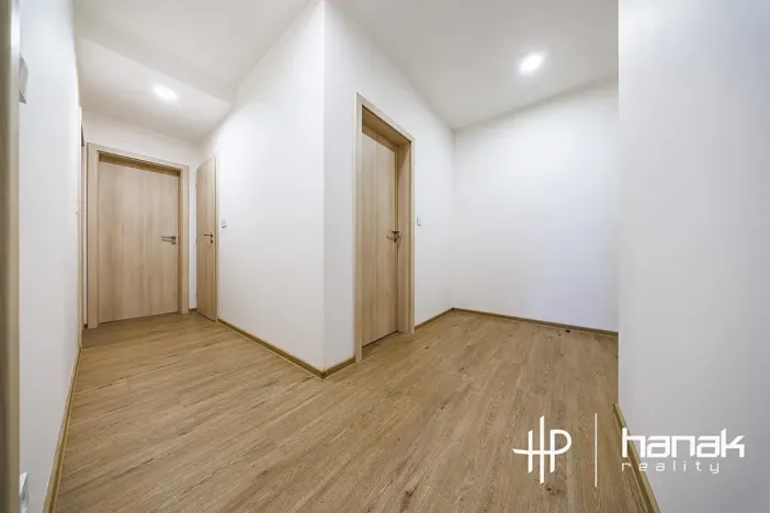 Pronájem bytu 2+kk, Olomouc, Šantova, 68 m2