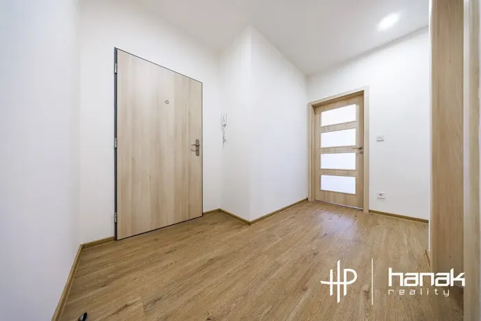 Pronájem bytu 2+kk, Olomouc, Šantova, 68 m2
