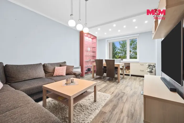 Prodej bytu 3+1, Benešov u Semil, 73 m2