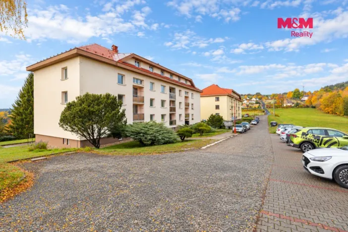 Prodej bytu 3+1, Benešov u Semil, 73 m2