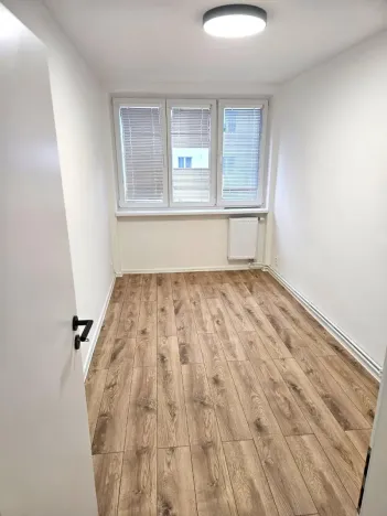 Prodej bytu 3+1, Teplice - Prosetice, Rohová, 75 m2