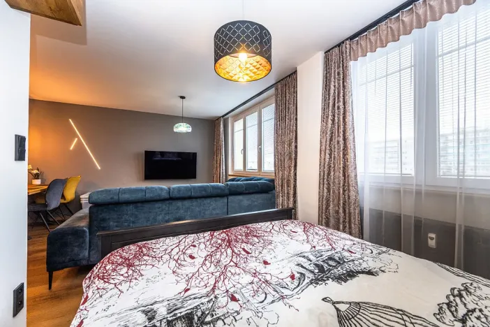 Pronájem bytu 2+kk, Praha - Řepy, Jiránkova, 45 m2