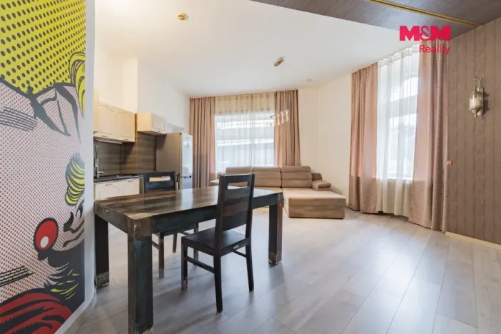 Prodej činžovního domu, Karlovy Vary, nábřeží Jana Palacha, 340 m2