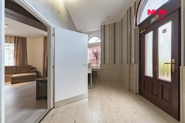 Prodej činžovního domu, Karlovy Vary, nábřeží Jana Palacha, 340 m2