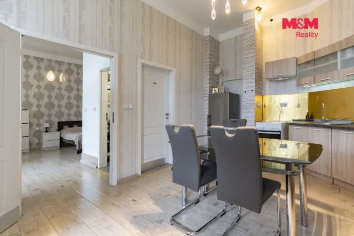 Prodej činžovního domu, Karlovy Vary, nábřeží Jana Palacha, 340 m2