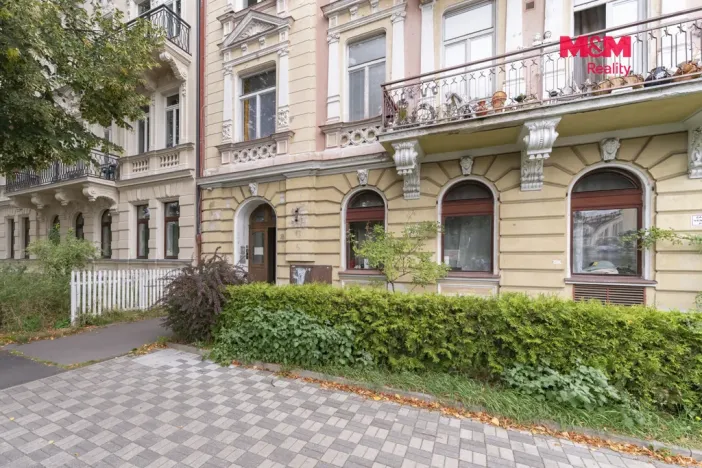 Prodej činžovního domu, Karlovy Vary, nábřeží Jana Palacha, 340 m2